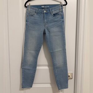 Old Navy Women's Light Blue Ankle Jeans